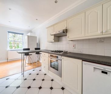 Bulstrode Court, Gerrards Cross,SL9 - Photo 2