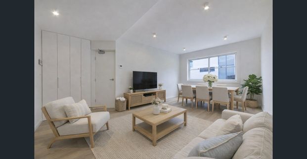 Freshly renovated beachside living moments from Bronte Beach - Photo 1