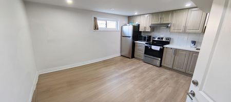 For Lease - 4264 Brandon Gate Unit# Basement, Mississauga, Ontario - Photo 3
