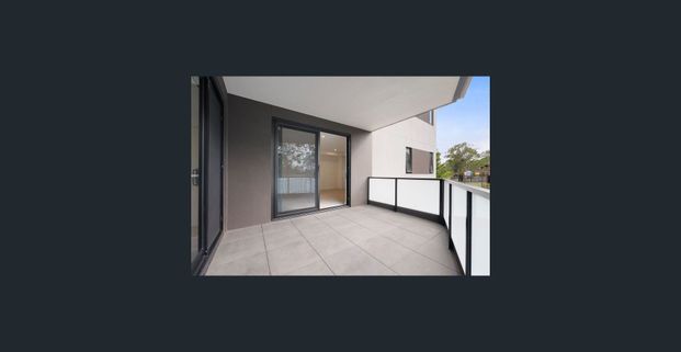 Stylish & Convenient 2 Bedroom Apartment - Photo 1