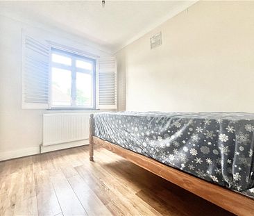 Argyle Avenue, Hounslow, TW3 2LF - Photo 3