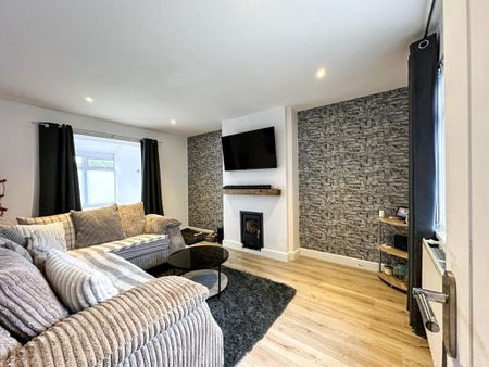 2 Bed Semi-Detached House, Hurston Road, BS4 - Photo 3