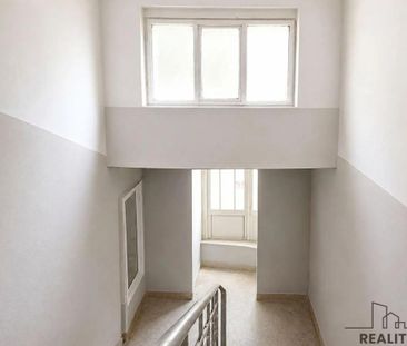 Pronájem bytu 1+kk 30 m2 - Photo 2