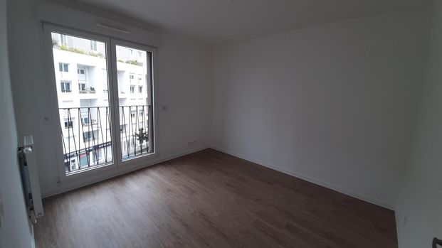 location Appartement F2 DE 41.7m² À ASNIERES - Photo 1