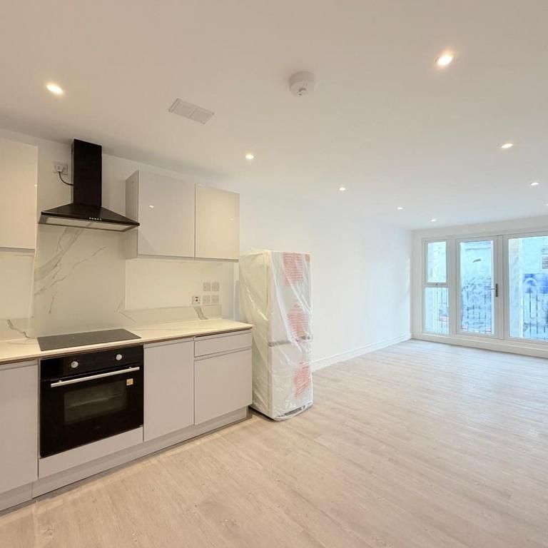3 bedroom duplex to rent - Photo 1