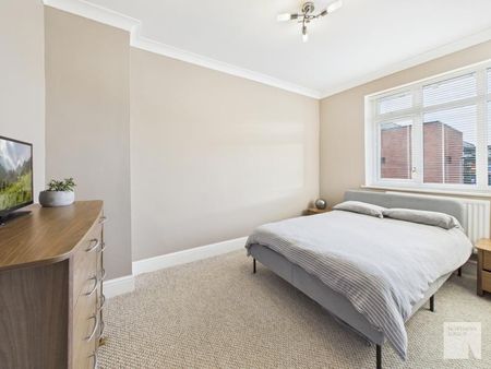 2 bedroom maisonette to rent - Photo 4