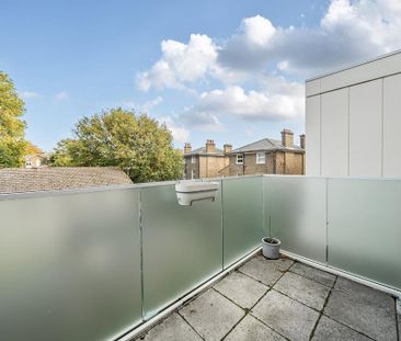 2 bedroom flat to rent - Photo 6