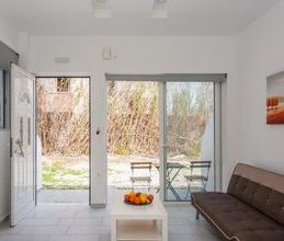 Studio/Γκαρσονιέρα για ενοικίαση - Νέα Κυδωνία, - Photo 1