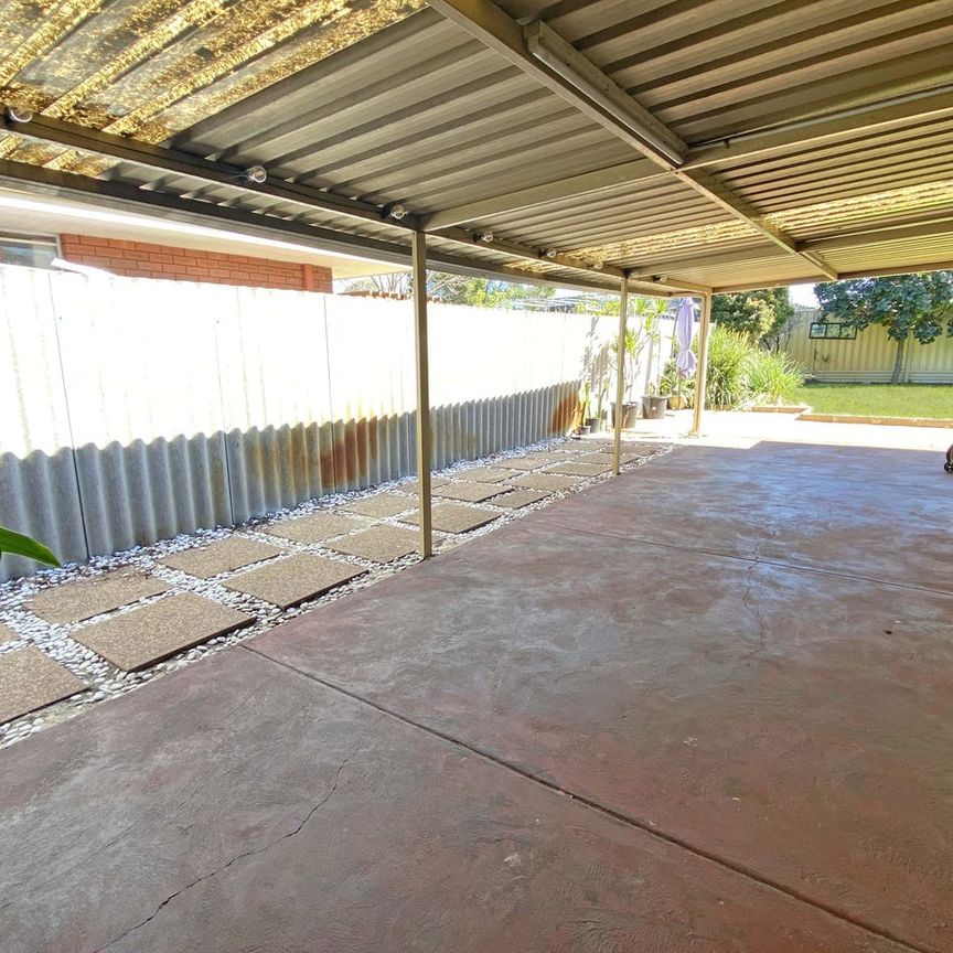 Big on Space, Close to Everything! - Photo 1