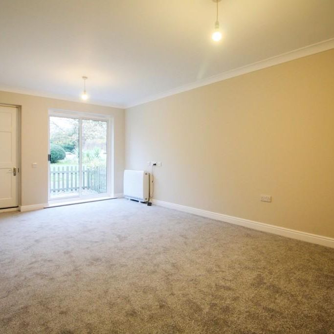 1 bedroom retirement property to rent - Photo 1