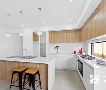 Luxurious Living at its Finest in Alamora Estate - - Photo 2