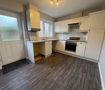 2 bedroom semi-detached house to rent - Photo 5