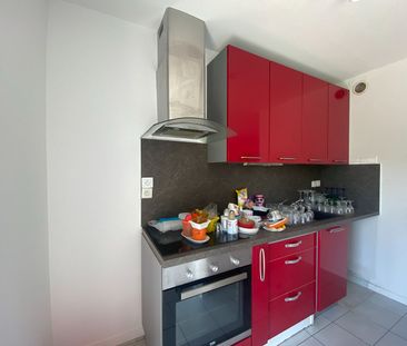 Location Appartement 2 pièces 45m² - Photo 3