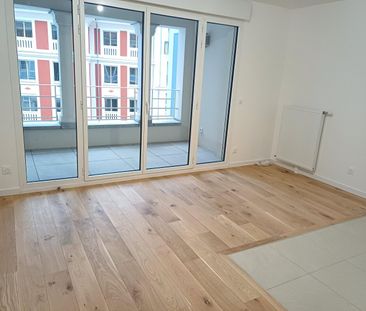 location Appartement T2 DE 40.6m² À LE PLESSIS ROBINSON - Photo 4