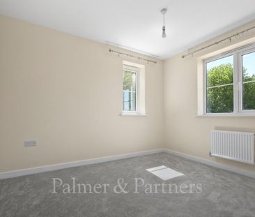 3 bedroom detached house to rent - Photo 3