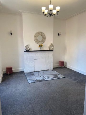 2 Bed Semi-Detached House, Whingate Grove, LS12 - Photo 3