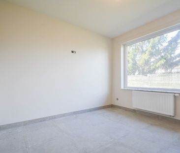 Aangename vrijstaande woning met drie slaapkamers in rustige omgeving. - Foto 3