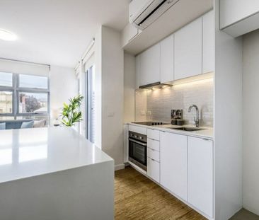 Close to Everything - Photo 2