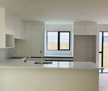Your Ideal Family Rental in Pukekohe - Photo 3