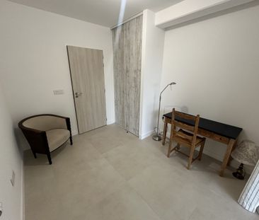 Location Appartement 2 pièces 67m² LA ROCHELLE 17000 - Photo 6