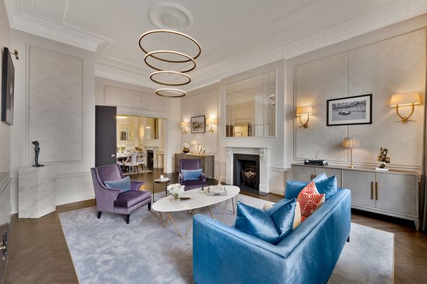A Chic Belgravia Duplex with Exceptional Natural Light - Photo 1