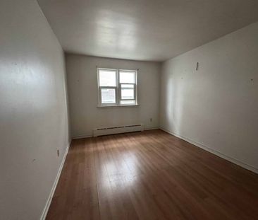 310 Westdale Ave, Unit 11, Kingston, ON - Photo 3