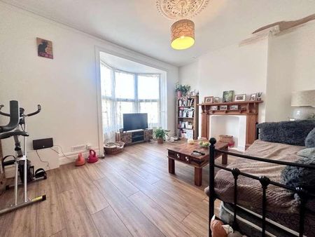 Brownlow Street, Weymouth, DT4 - Photo 2