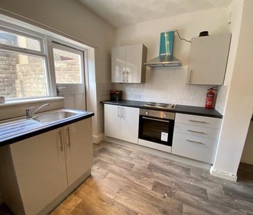 Room For Rent Queen Street, Pontypridd - Photo 3