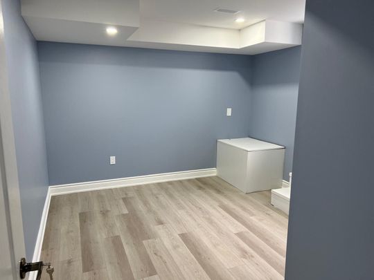 For Lease - 1518 Mendelson Heights Unit# Basement, Milton, Ontario - Photo 1