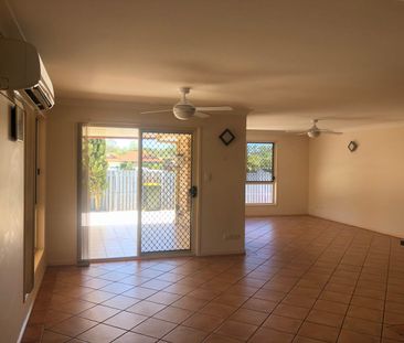 UPPER CABOOLTURE - FAMILY & CONVENIENT - Photo 1
