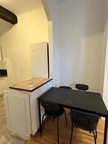 Location Appartement 2 pièces 44m² LE LUC 83340 - Photo 4