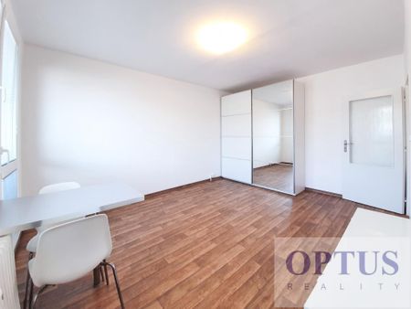 Pronájem bytu 1+kk 28 m2 - Fotografie 3