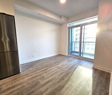 For Lease - 30 Upper Mall Way Unit# 2408, Vaughan, Ontario - Photo 4