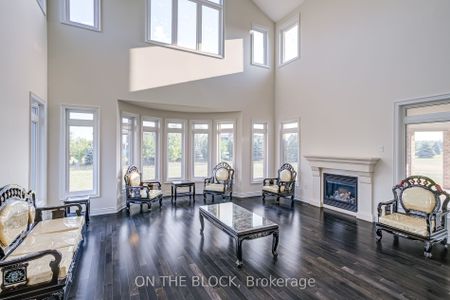 For Lease - 24 Whitewood Drive, Whitchurch-Stouffville, Ontario - Photo 4