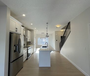 179 Lewiston Drive Northeast, Calgary - Photo 1