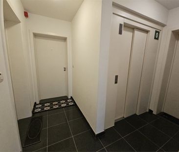 Appartement met terras en garage in het centrum van Moerbeke - Foto 1