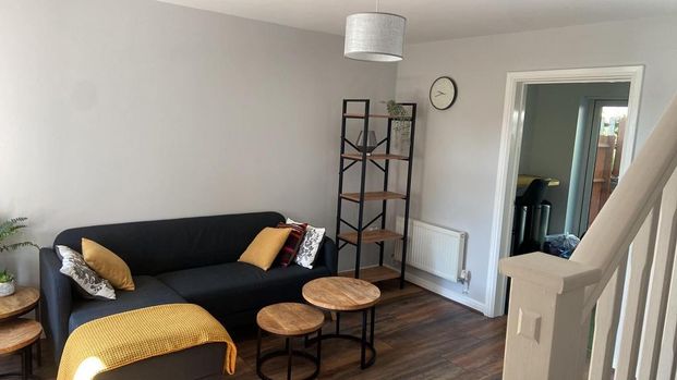 2 bedroom semi-detached house to rent - Photo 1