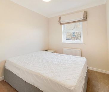 4 bedroom terraced house to rent - Photo 4