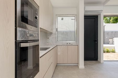 Moradia T2 em Setúbal - Photo 2