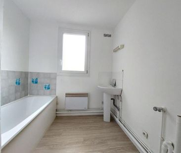 Location Appartement 2 pièces 33m² CAUDEBEC LES ELBEUF 76320 - Photo 3