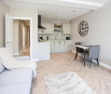 Apt 3, 225a Albertbridge Road, Belfast, BT5 4PX - Photo 2