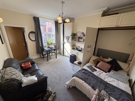 Park Mount, Leeds, LS5 3HE - Photo 3
