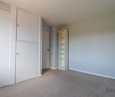 2 bedroom end of terrace house to rent - Photo 6