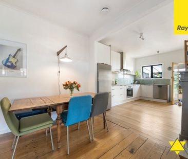 Versatile Living in the Heart of Onehunga - Photo 3