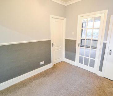 3 bedroom semi-detached house to rent - Photo 6