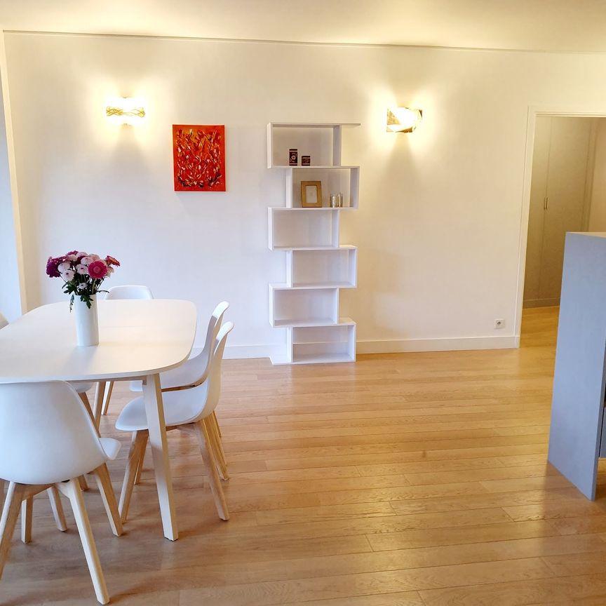 4 pièces - Meublé - 124 m² - 3ème étage - Colocation non autorisée - Photo 1