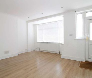 Fairlands Avenue, Sutton, SM1 - Photo 1