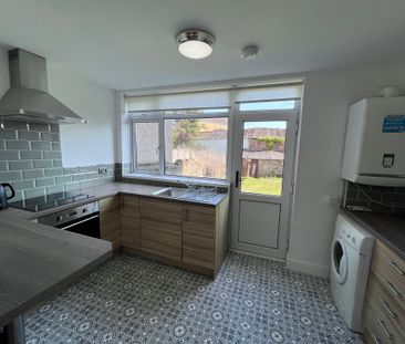 Basement Flat, Walter Road, Swansea. SA1 5PY - Photo 3