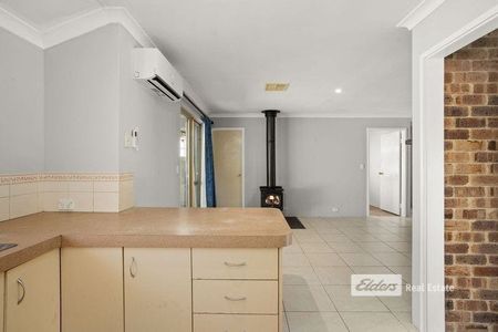 NEAT & TIDY - Photo 3