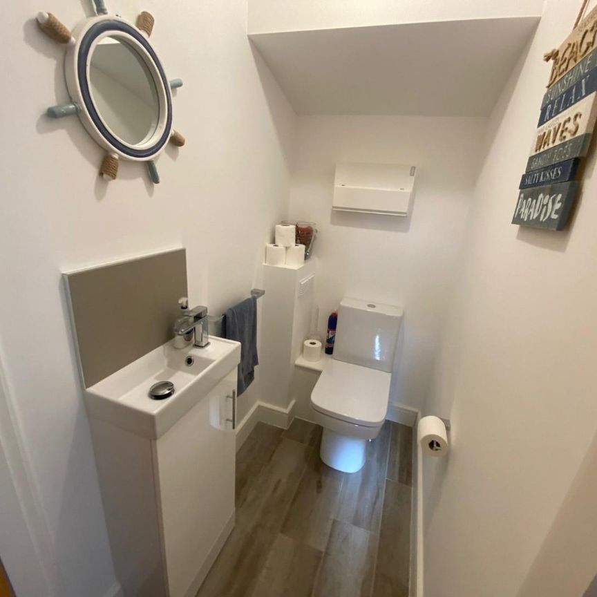 2 bedroom House To Let - Photo 1